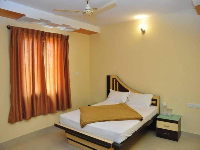 7 Hills Inn Tirupati Zewnętrze zdjęcie